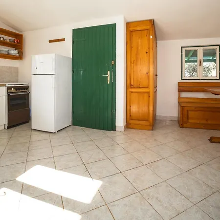 Robinzonska Kuca Mir Podvrske Сasa de vacaciones *