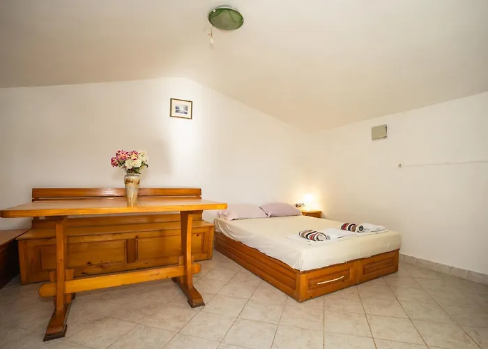 Robinzonska Kuca Mir Podvrske Casa vacanze